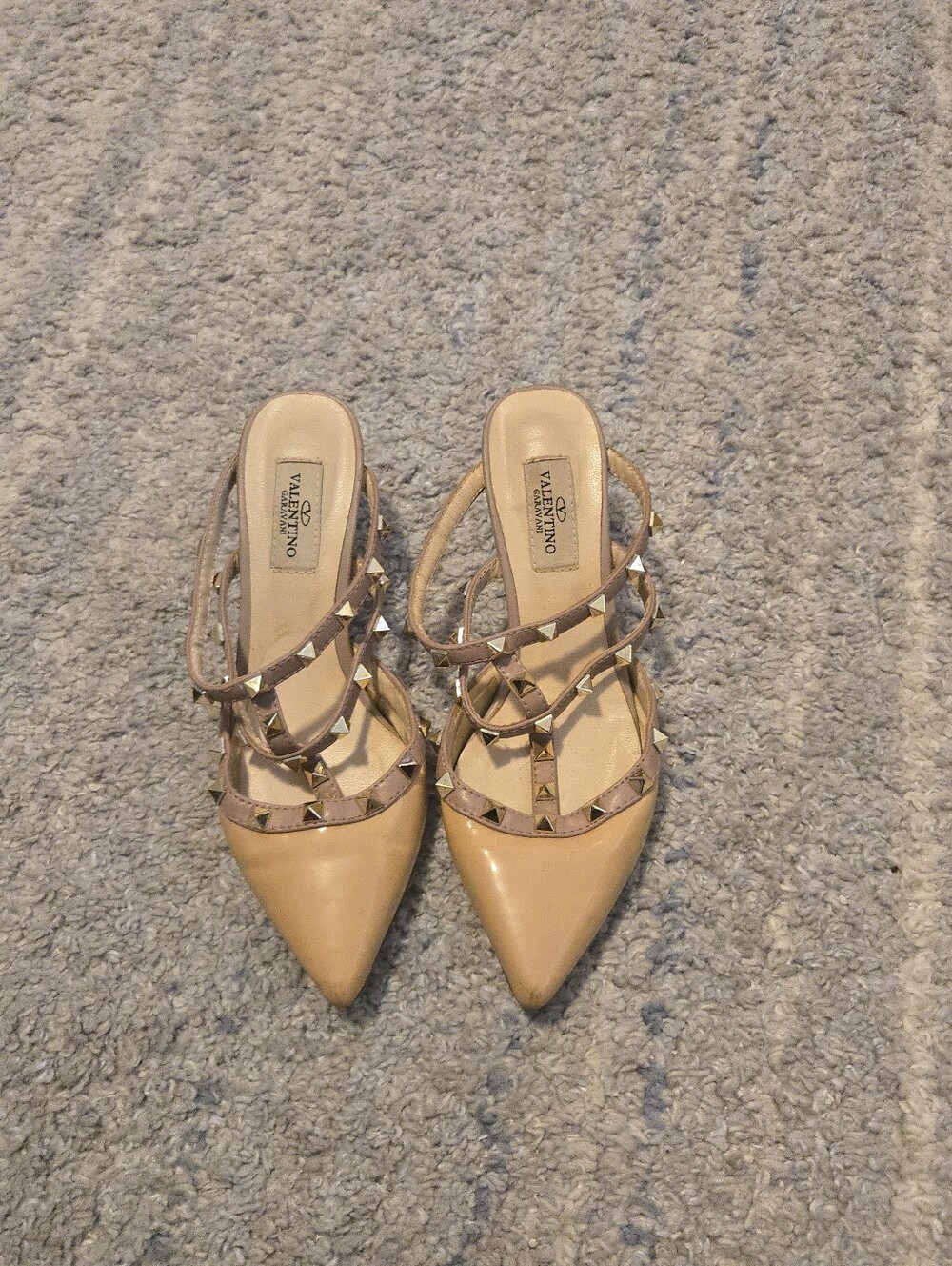Valentino Garavani Rockstud Caged Mule Pump Nude Poudre Patent Leather EU 37